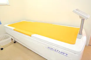 ベッド型マッサージ器(ウォーターベッド)